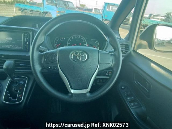 Used 2016 AT toyota noah ZRR80G Image[21]