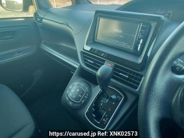 Used 2016 AT toyota noah ZRR80G Image[24]