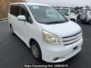 Toyota Noah ZRR70G