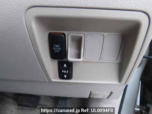Used 2004 AT toyota raum NCZ20 Image[27]