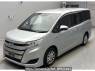 Used 2018 AT toyota noah ZWR80G Image[0]