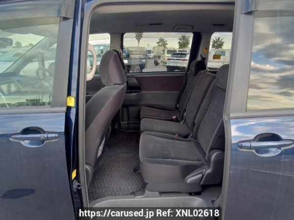 Used 2009 AT toyota noah ZRR70G Image[16]