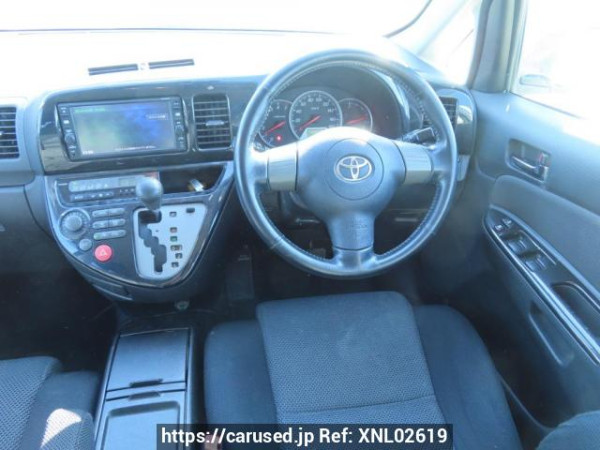 Used 2004 AT toyota wish ZNE10G Image[25]