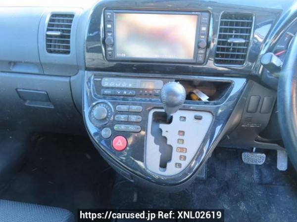 Used 2004 AT toyota wish ZNE10G Image[28]