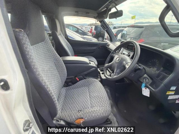 Used 2002 AT toyota hiace-wagon RZH111G Image[8]