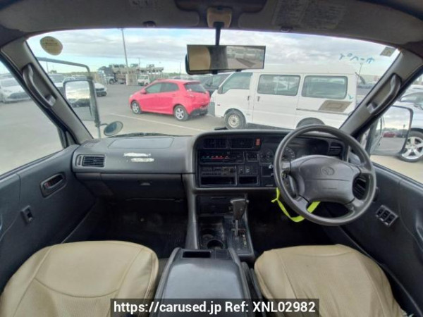 Used 1996 AT toyota hiace-wagon RZH111G Image[18]