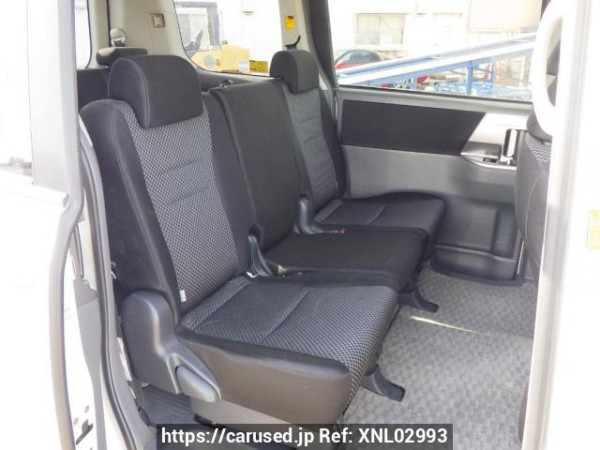 Used 2008 AT toyota noah ZRR70W Image[15]