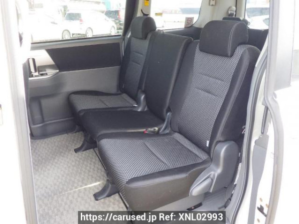 Used 2008 AT toyota noah ZRR70W Image[16]