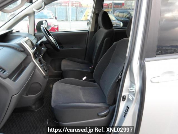 Used 2008 AT toyota noah ZRR70G Image[14]
