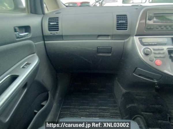 Used 2003 AT toyota wish ZNE10G Image[19]