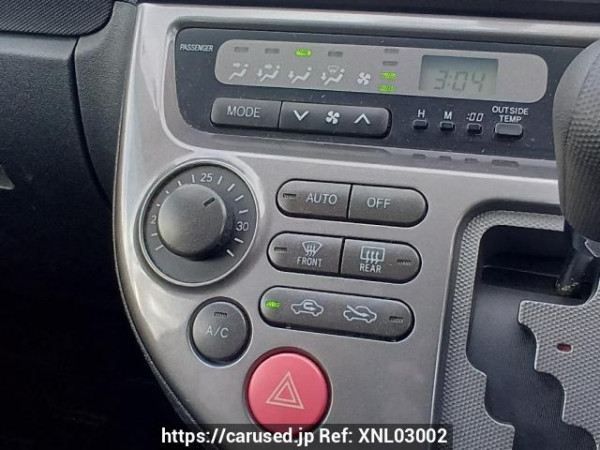 Used 2003 AT toyota wish ZNE10G Image[24]