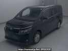 Toyota Voxy ZRR80G