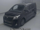 Toyota Noah ZRR80W