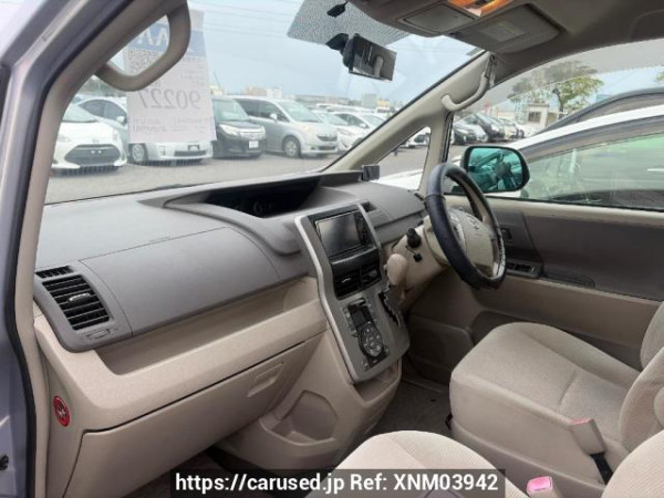 Used 2009 AT toyota noah ZRR70G Image[9]