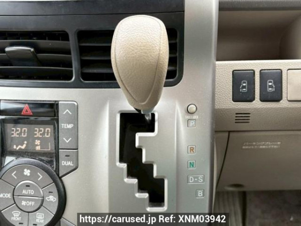 Used 2009 AT toyota noah ZRR70G Image[28]