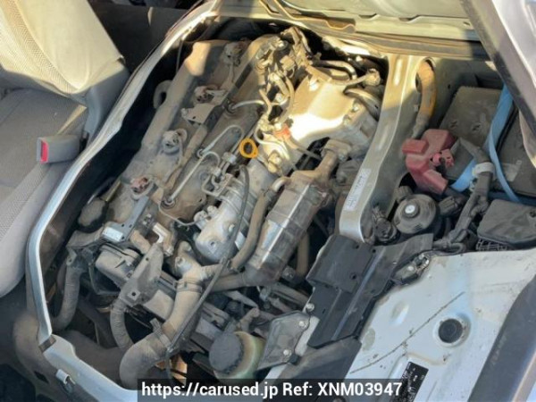 Used 2005 MT toyota hiace-van KDH205V Image[9]