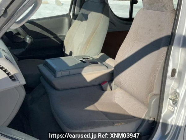 Used 2005 MT toyota hiace-van KDH205V Image[13]