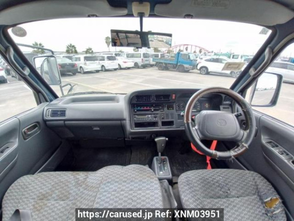 Used 2004 AT toyota hiace-van TRH112V Image[16]