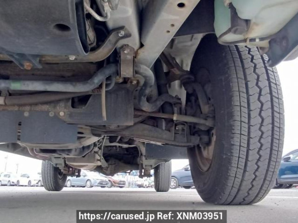 Used 2004 AT toyota hiace-van TRH112V Image[30]