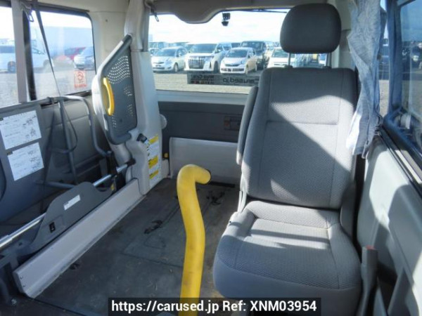 Used 2006 AT toyota hiace-van TRH200K Image[19]