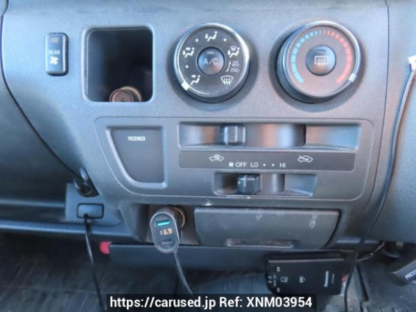 Used 2006 AT toyota hiace-van TRH200K Image[26]