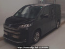 Toyota Noah ZWR90W