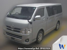 Toyota Hiace Van TRH200V