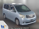 Toyota Noah ZRR70G