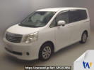 Toyota Noah ZRR70G