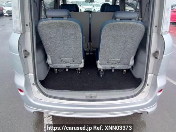 Used 2004 AT toyota sienta NCP81G Image[19]