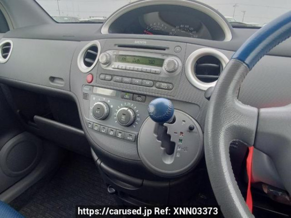 Used 2004 AT toyota sienta NCP81G Image[25]