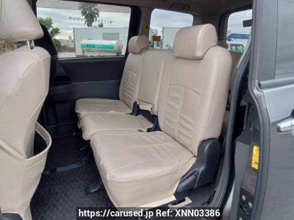 Used 2010 AT toyota noah ZRR70G Image[16]