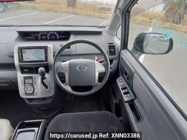 Used 2010 AT toyota noah ZRR70G Image[21]