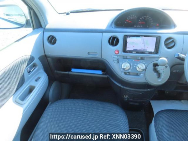 Used 2004 AT toyota sienta NCP81G Image[26]