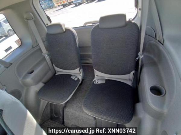 Used 2005 AT toyota sienta NCP81G Image[18]