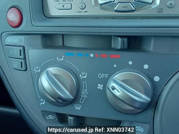 Used 2005 AT toyota sienta NCP81G Image[26]