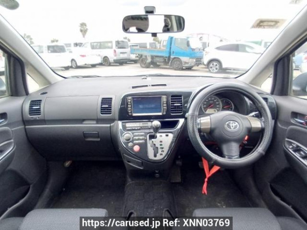 Used 2003 AT toyota wish ZNE10G Image[18]