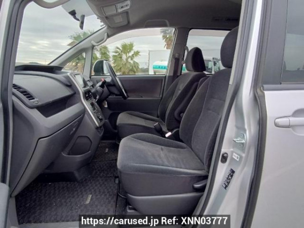 Used 2008 AT toyota noah ZRR70G Image[13]