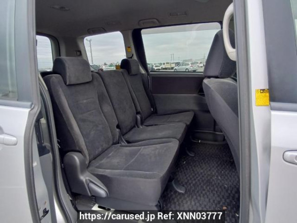Used 2008 AT toyota noah ZRR70G Image[15]