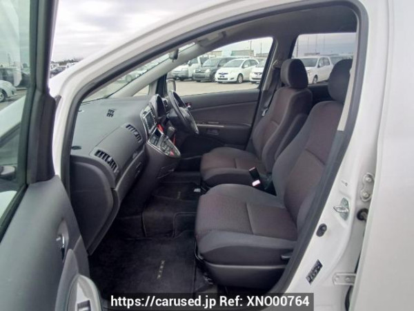 Used 2005 AT toyota wish ZNE10G Image[14]