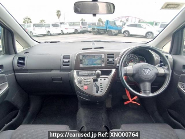 Used 2005 AT toyota wish ZNE10G Image[18]