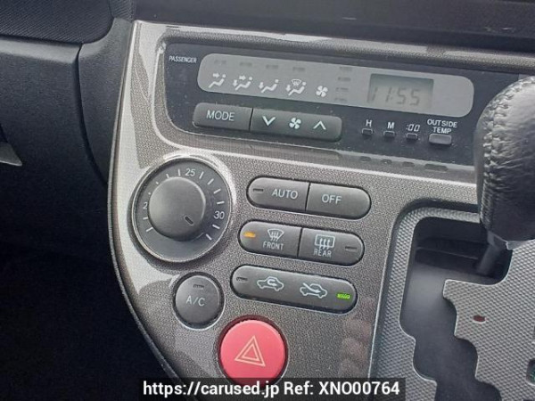 Used 2005 AT toyota wish ZNE10G Image[23]