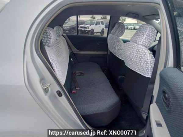 Used 2005 AT toyota vitz KSP90 Image[15]