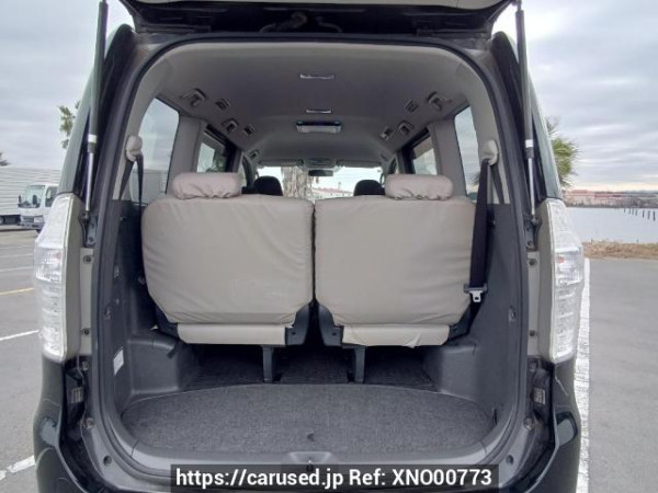 Used 2009 AT toyota noah ZRR70G Image[8]