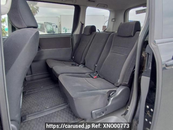 Used 2009 AT toyota noah ZRR70G Image[17]