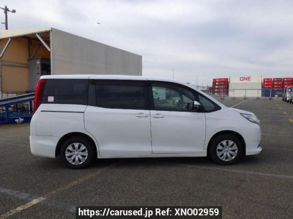 Used 2015 AT toyota noah ZRR80G Image[7]
