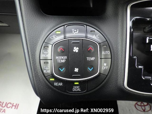 Used 2015 AT toyota noah ZRR80G Image[25]