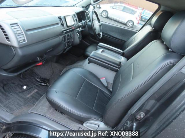 Used 2005 AT toyota regiusace-van KDH205V Image[17]
