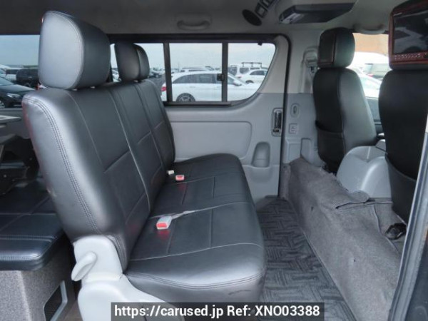 Used 2005 AT toyota regiusace-van KDH205V Image[19]