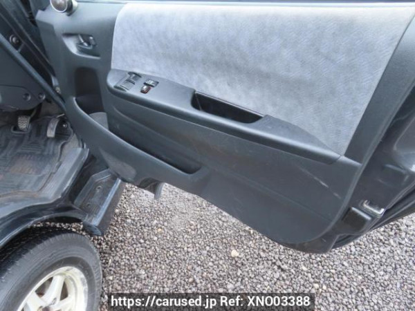 Used 2005 AT toyota regiusace-van KDH205V Image[23]